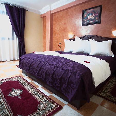Hotel Les Ambassadeurs Marrakesh Exterior photo